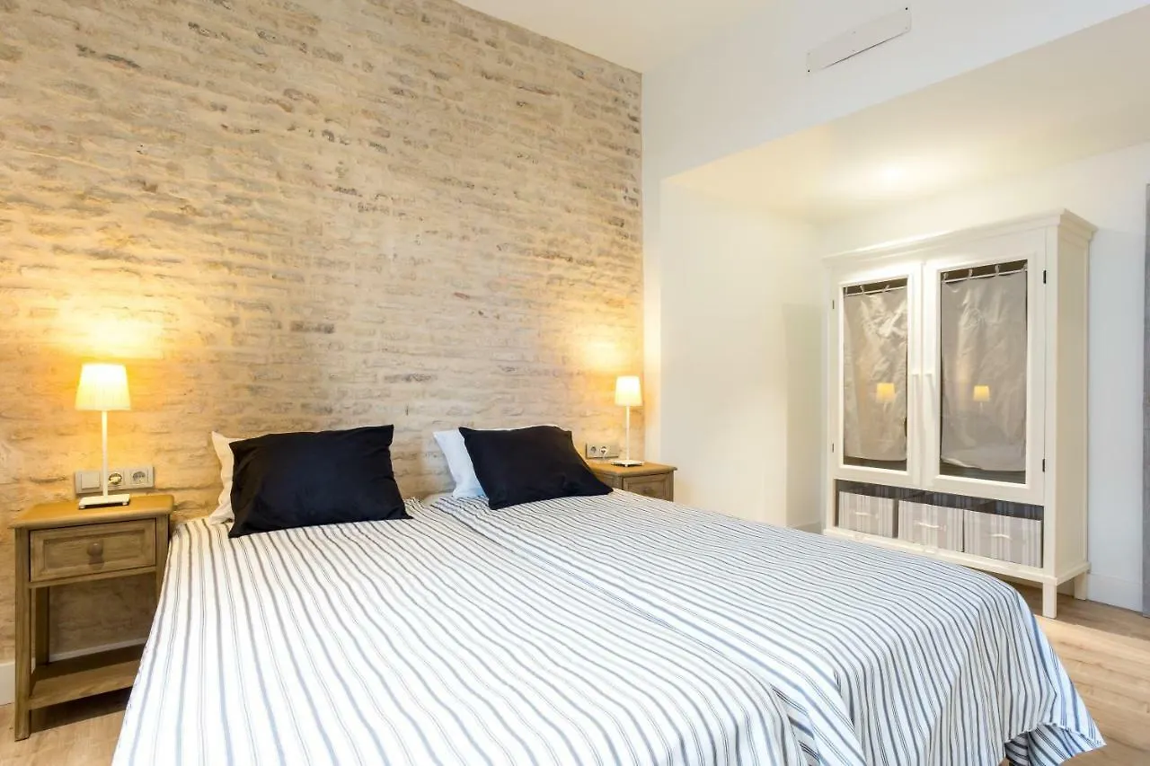 Apartamentos Lanza Seville 0*,  Spain