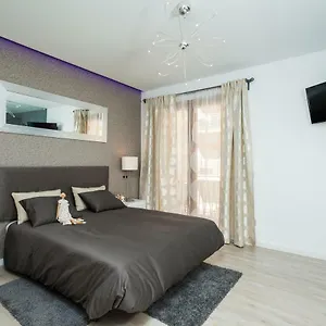  Apartment Mafloras Luxury&beach Spanien