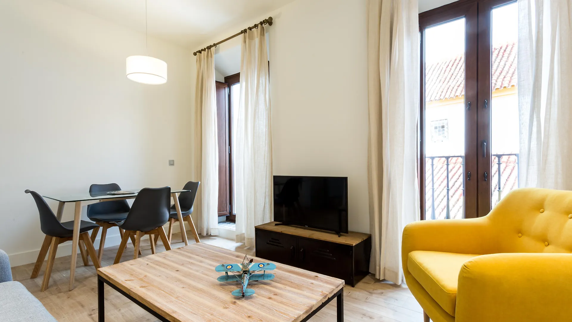 Apartamentos Lanza Seville 0*,